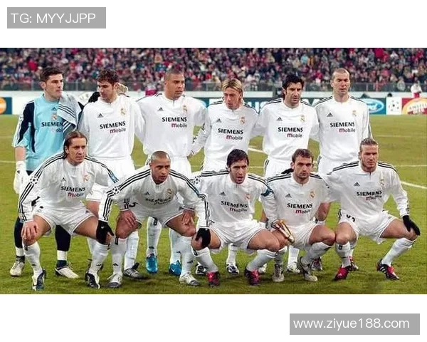 足球场上球星休息时的奇特睡姿和背后的健康秘密